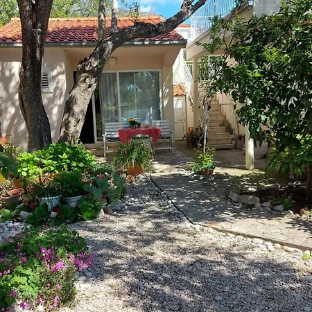 Pehar Apartment Orebic